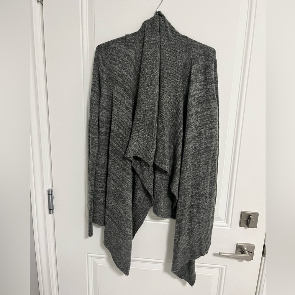 NWOT - Abercrombie & Fitch Women’s Long Sleeve Cape - Size M/L